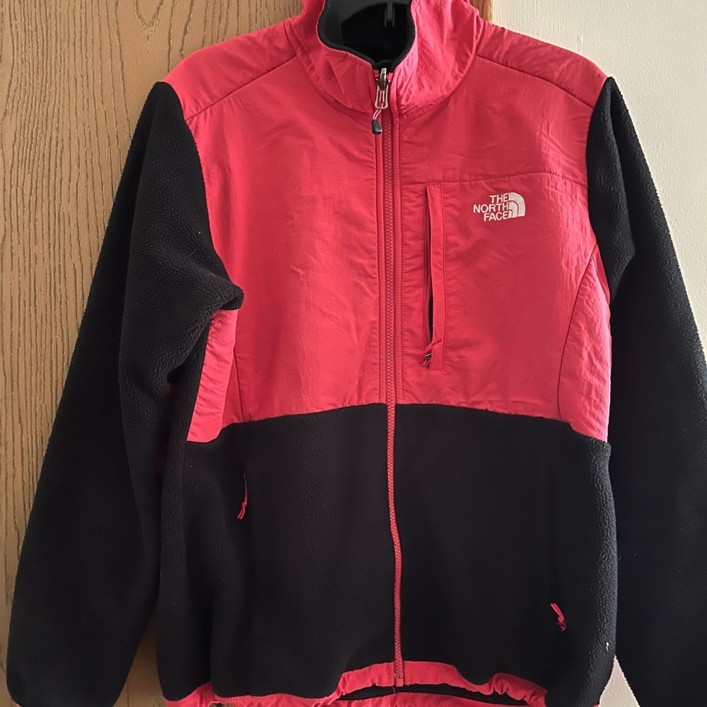 The north face women’s jacket size large